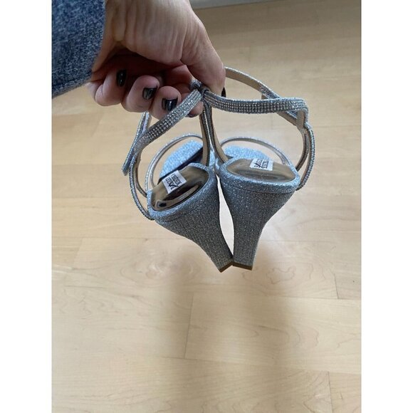 Badgley Mischka "Unity" Silver wedge sandals sz 7.5 embellished stones - Picture 4 of 6